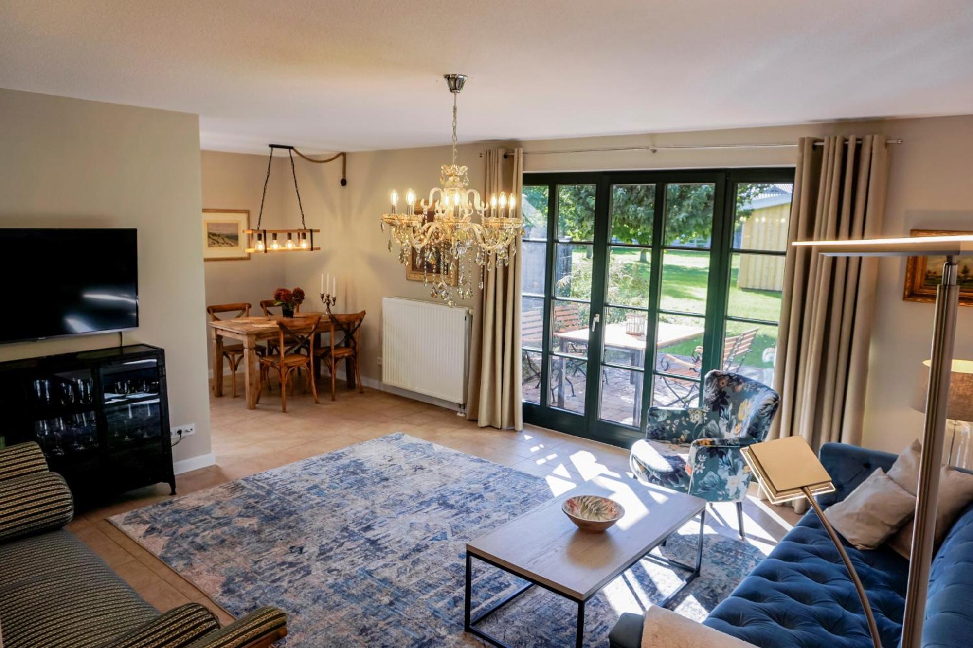 Storchennest - Komfortable Fuer 2-5 Personen Appartement Reestow
